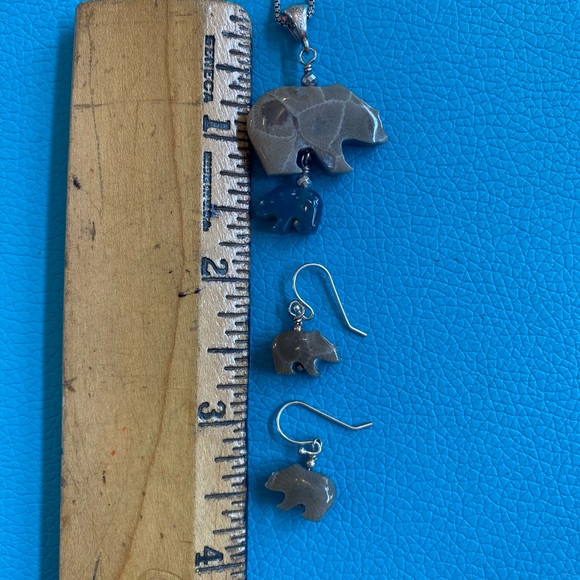 Petoskey Mama Bear Pendant and Baby Bear Earrings Set Silver with 18” Chain - Picture 9 of 9